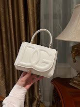 Premium Leather Crossbody Bag - Elegant Women's Designer Handbag - NM6749