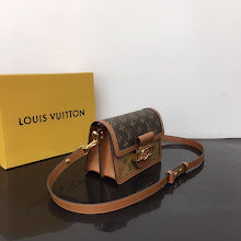 Luxury Designer Crossbody Bag for Women - Premium Fashion Handbag - NM4718