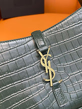 Chic Designer Tote Handbag - Luxury Premium Women's Fashion Bag - NM3209