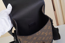 Luxury Structured Shoulder Bag - Women's Premium Designer Fashion - NM4598
