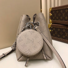 Luxury Structured Shoulder Bag - Women's Premium Designer Fashion - NM4111