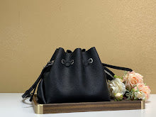 Chic Women's Crossbody Handbag - Luxury Premium Designer Style - NM4206