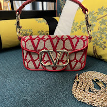 Chic Women's Designer Tote - Luxury Premium Handbag Style - NM2763
