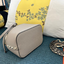 Chic Designer Tote Handbag - Luxury Premium Women's Fashion Bag - NM2811
