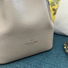 Chic Designer Tote Handbag - Luxury Premium Women's Fashion Bag - NM2811