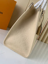 Designer Signature Tote - Premium Luxury Women's Fashion Bag - NM4152