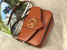 Luxury Signature Top Handle Bag - Elegant Women's Designer Handbag - NM4183
