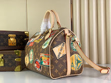 Luxury Signature Top Handle Bag - Elegant Women's Designer Handbag - NM4422