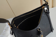 Chic Designer Crossbody Purse - Premium Luxury Women's Style - NM4681