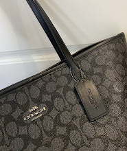 New Designer Iconic Shoulder Bag - Luxury Women's Premium Fashion - NM6516