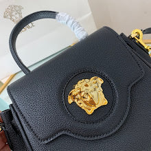 Luxury Signature Top Handle Bag - Elegant Women's Designer Handbag - NM3055