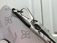 Chic Women's Shoulder Handbag - Luxury Premium Designer Style - NM4256