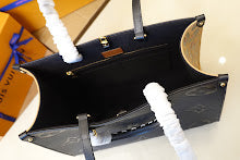 Luxury Iconic Crossbody Bag - Women's Elegant Designer Fashion - NM5268