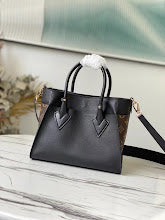 Designer Iconic Tote Handbag - Premium Luxury Women's Fashion - NM5389