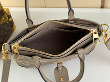 Premium Women's Shoulder Bag - Designer Luxury Fashion Accessory - NM4537