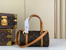 Chic Women's Satchel Handbag - Luxury Premium Designer Style - NM4295