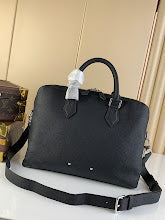 Luxury Iconic Crossbody Bag - Women's Elegant Designer Fashion - NM4411