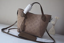Luxury Large Tote Bag - Women's Premium Designer Fashion Handbag - NM4251