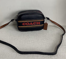 New Premium Signature Shoulder Bag - Chic Women's Luxury Designer - NM6579