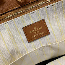 Chic Women's Shoulder Handbag - Luxury Premium Designer Style - NM5225