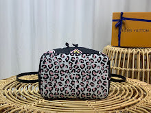 Premium Signature Crossbody - Chic Women's Luxury Designer Bag - NM4485