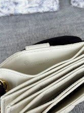 Luxury Canvas Tote Bag - Women's Designer Premium Fashion - NM7350