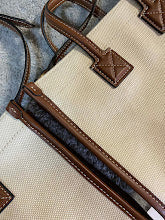 New Premium Signature Crossbody - Chic Women's Luxury Designer Bag - NM5891