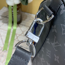 Premium Leather Crossbody Bag - Elegant Women's Designer Handbag - NM5000