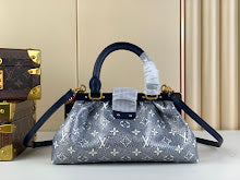 Premium Leather Crossbody Bag - Elegant Women's Designer Handbag - NM4556
