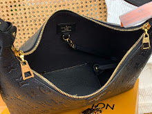 Premium Leather Shoulder Bag - Elegant Women's Designer Handbag - NM4528