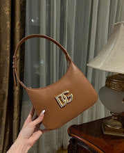 Designer Iconic Shoulder Bag - Luxury Women's Premium Fashion - NM6925