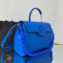 Chic Women's Designer Tote - Luxury Premium Handbag Style - NM3080