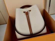 Chic Women's Crossbody Handbag - Luxury Premium Designer Style - NM5037