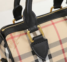 Luxury Structured Top Handle Bag - Premium Women's Designer Fashion - NM5538