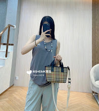Premium Women's Shoulder Bag - Designer Luxury Fashion Accessory - NM5609