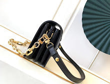 Chic Women's Crossbody Handbag - Luxury Premium Designer Style - NM5385