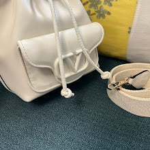 Luxury Designer Shoulder Bag for Women - Premium Fashion Handbag - NM2971