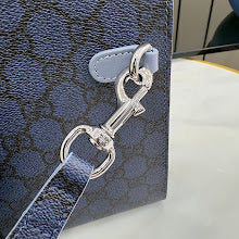 Luxury Signature Top Handle Bag - Elegant Women's Designer Handbag - NM4025