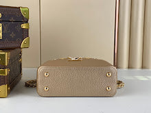 Premium Leather Shoulder Bag - Elegant Women's Designer Handbag - NM4373
