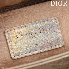 Premium Women's Crossbody Bag - Luxury Designer Fashion Accessory - NM7408