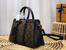 Designer Heritage Shoulder Bag - Premium Luxury Women's Handbag - NM4330