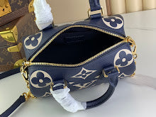 Luxury Structured Shoulder Bag - Women's Premium Designer Fashion - NM4445