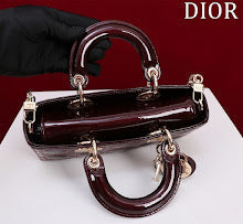 Premium Leather Crossbody Bag - Elegant Women's Designer Handbag - NM7294