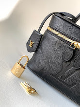 Premium Women's Shoulder Bag - Designer Luxury Fashion Accessory - NM5458