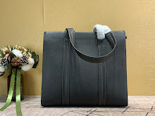 Chic Women's Satchel Handbag - Luxury Premium Designer Style - NM5449