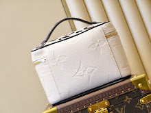Designer Heritage Crossbody Bag - Premium Luxury Women's Fashion - NM4858