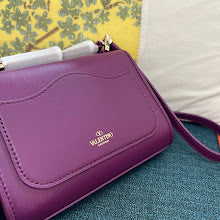 Luxury Signature Top Handle Bag - Elegant Women's Designer Handbag - NM2789