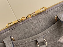 Premium Women's Shoulder Bag - Designer Luxury Fashion Accessory - NM4537
