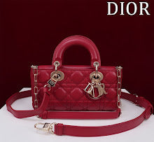 Premium Signature Shoulder Bag - Chic Women's Luxury Designer - NM7592