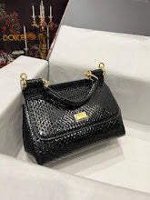 Premium Leather Crossbody Bag - Elegant Women's Designer Handbag - NM7130